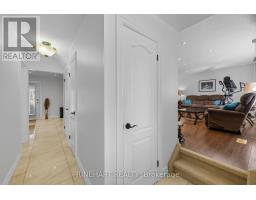 10 ALAYNE CRESCENT - 5