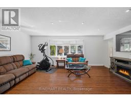 10 ALAYNE CRESCENT - 7
