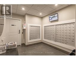 406 - 1200 COMMISSIONERS ROAD W - 32