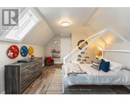145 ELWORTHY AVENUE - 29
