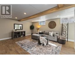 145 ELWORTHY AVENUE - 33