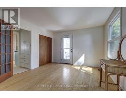 71 CONNAUGHT AVENUE - 27