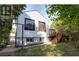 71 CONNAUGHT AVENUE - 44