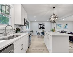 723 BARCLAY ROAD - 17