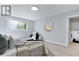 723 BARCLAY ROAD - 19