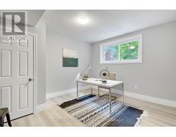 723 BARCLAY ROAD - 30
