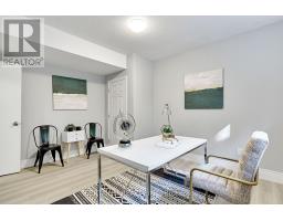 723 BARCLAY ROAD - 31