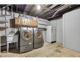 723 BARCLAY ROAD - 33