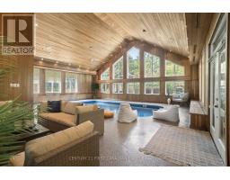 547 CRESTWOOD DRIVE - 35