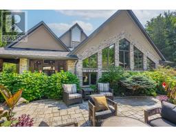 547 CRESTWOOD DRIVE - 44