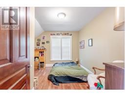 38 LINWOOD STREET - 11