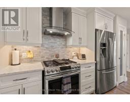 40 REEVES ROAD - 8