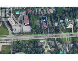76 COMMISSIONERS ROAD E - 3