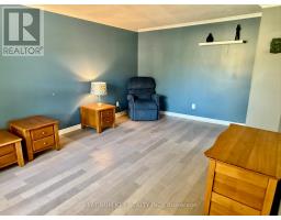 33 COURT LANE - 11