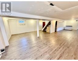 33 COURT LANE - 23