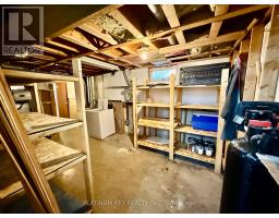 33 COURT LANE - 28