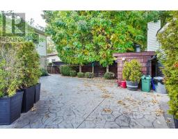 694 COLBORNE STREET - 39
