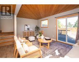 146 SIMCOE STREET - 11