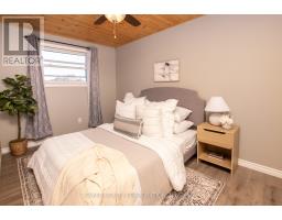146 SIMCOE STREET - 16