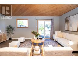 146 SIMCOE STREET - 6