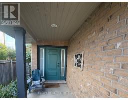10 AMBLESIDE DRIVE - 2