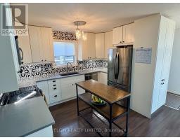 10 AMBLESIDE DRIVE - 9