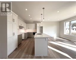 8 HORIZON COURT - 13
