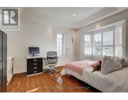 21 BEECHWOOD CIRCLE - 17