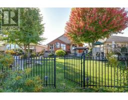 21 BEECHWOOD CIRCLE - 46