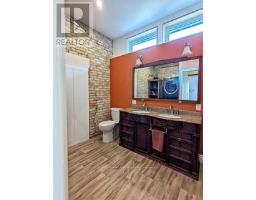 40 GOSHEN STREET N - 10