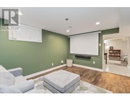 17 ERIE AVENUE - 32