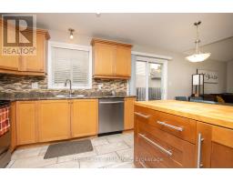 1769 BAYSWATER CRESCENT - 10