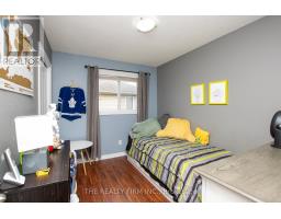 1769 BAYSWATER CRESCENT - 19