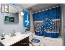 1769 BAYSWATER CRESCENT - 27