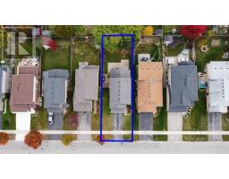 1769 BAYSWATER CRESCENT - 34