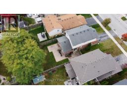 1769 BAYSWATER CRESCENT - 35
