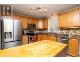 1769 BAYSWATER CRESCENT - 9