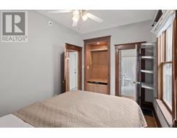 16 WOODWARD AVENUE - 21