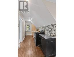 16 WOODWARD AVENUE - 25