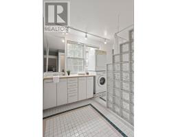 16 WOODWARD AVENUE - 33
