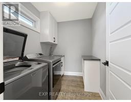 175 BOARDWALK WAY - 32