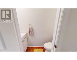 6 - 20 KERNOHAN PARKWAY - 17