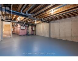 16 - 101 SWALES AVENUE - 36