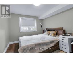 312 - 5 JACKSWAY CRESCENT - 17