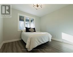 7 - 175 GLENGARIFF DRIVE - 24