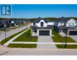 133 BASIL CRESCENT - 39