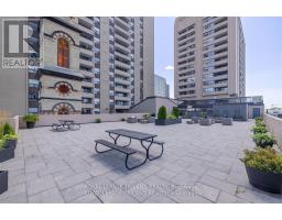 2302 - 389 DUNDAS STREET - 38