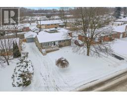 174 MANITOULIN DRIVE - 3