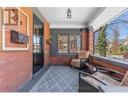 839 DUFFERIN AVENUE - 2