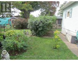 20 PINEVIEW AVENUE - 6